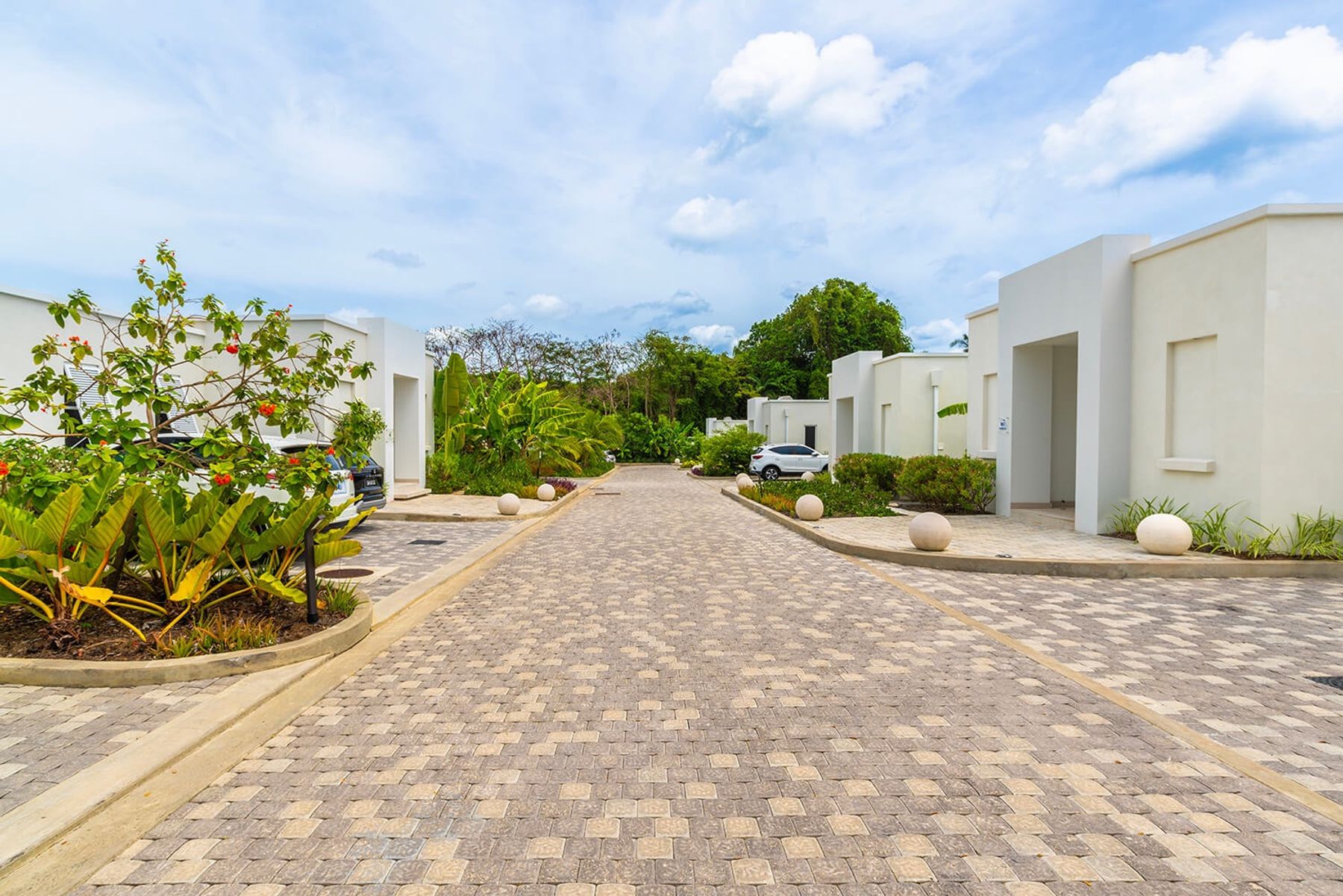 The White House at Porters Place villa photo.